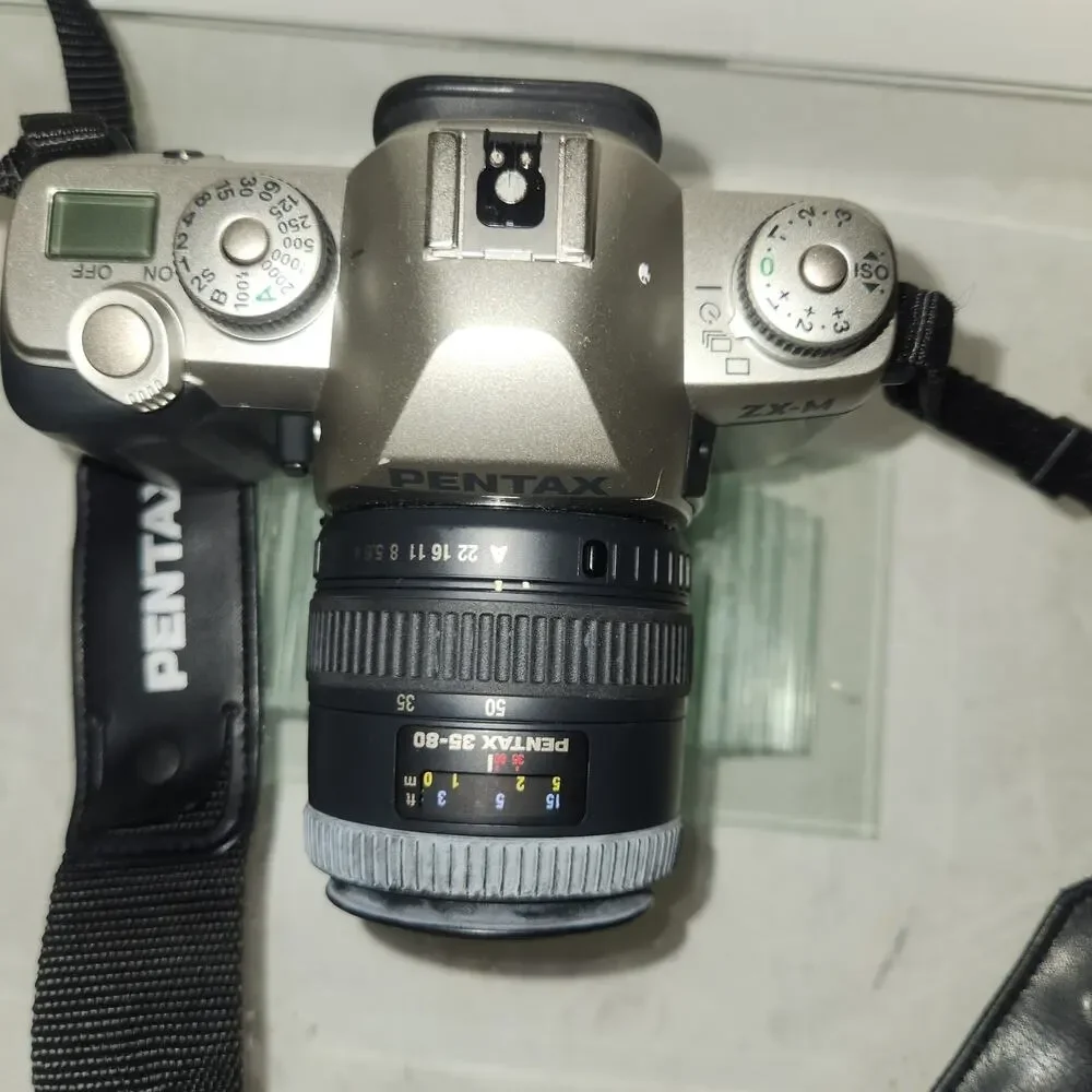 Vintage Pentax 35mm ZXM Camera with SMC 1:4-5.6 35-80mm lens case